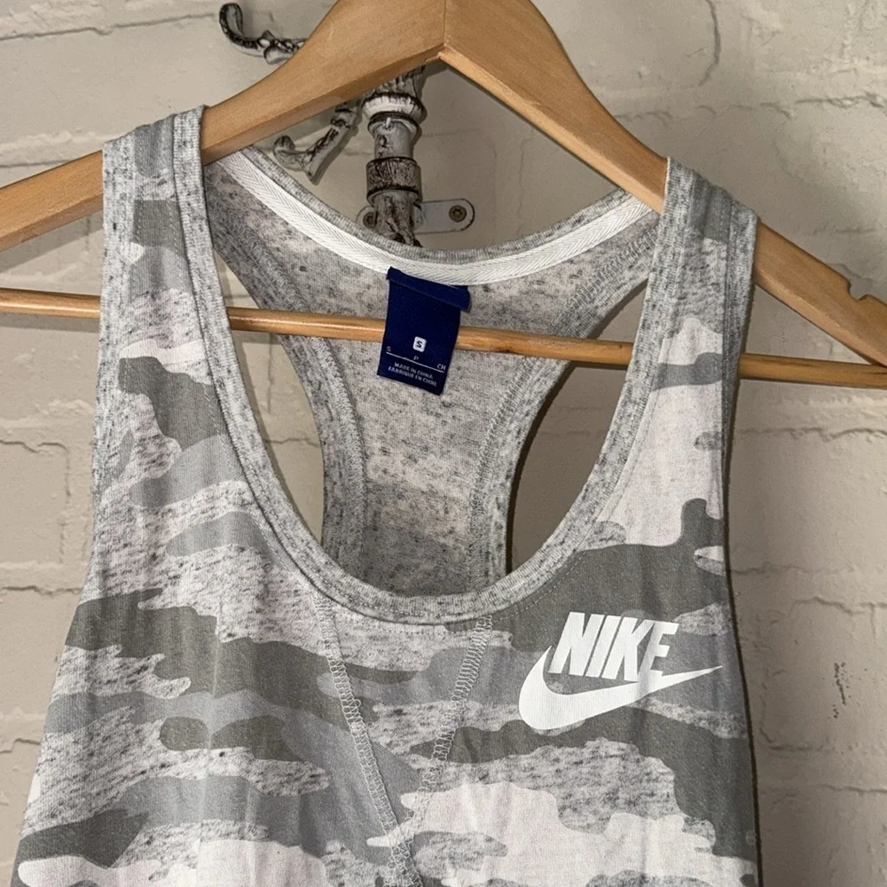 Nike tank top